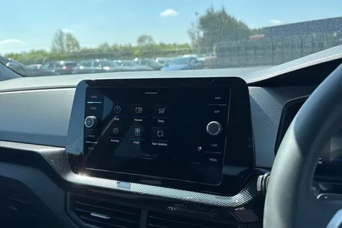  Volkswagen T-Roc 1.0 TSI Match Euro 6 (s/s) 5dr Thumbnail #32