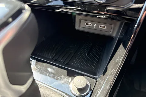  Volkswagen T-Roc 1.0 TSI Match Euro 6 (s/s) 5dr Thumbnail #34