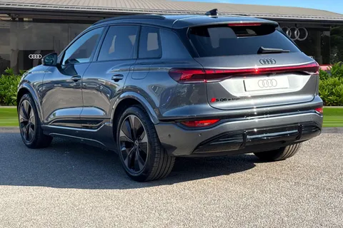  Audi Sq6 E-Tron 100kWh S Black Edition Auto quattro 5dr Thumbnail #3
