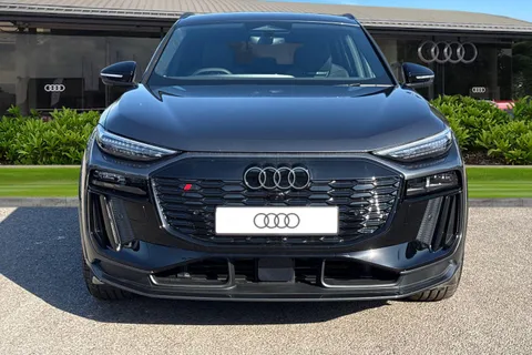  Audi Sq6 E-Tron 100kWh S Black Edition Auto quattro 5dr Thumbnail #6