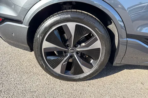  Audi Sq6 E-Tron 100kWh S Black Edition Auto quattro 5dr Thumbnail #11