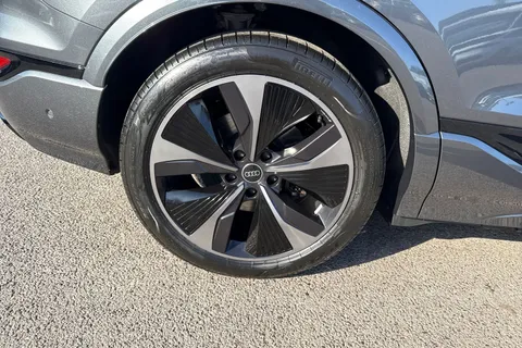  Audi Sq6 E-Tron 100kWh S Black Edition Auto quattro 5dr Thumbnail #13