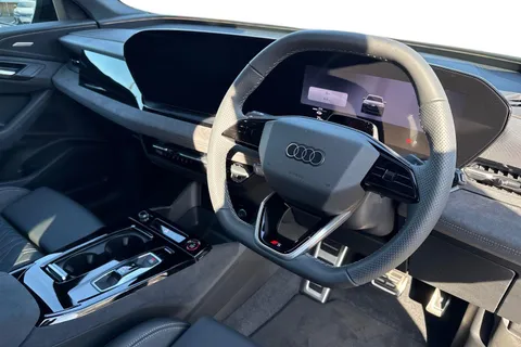  Audi Sq6 E-Tron 100kWh S Black Edition Auto quattro 5dr Thumbnail #14