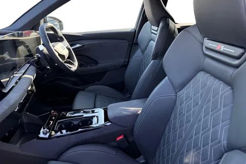  Audi Sq6 E-Tron 100kWh S Black Edition Auto quattro 5dr Thumbnail #16