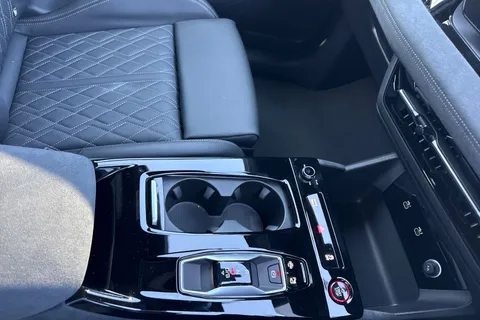  Audi Sq6 E-Tron 100kWh S Black Edition Auto quattro 5dr Thumbnail #23