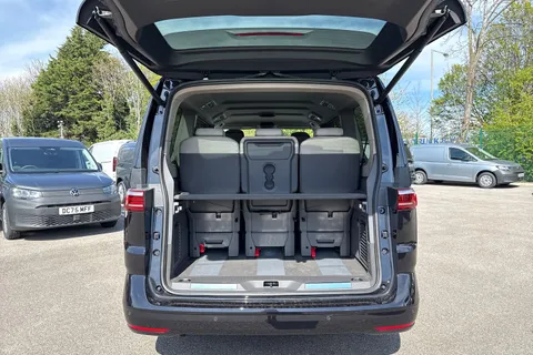 DE26GTF Volkswagen Multivan Style  LWB 150PS 2.0 TDI 7 Speed DSG - 7-Seat Conference Package Thumbnail #7