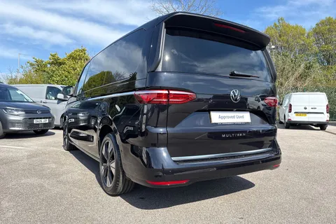 DE26GTF Volkswagen Multivan Style  LWB 150PS 2.0 TDI 7 Speed DSG - 7-Seat Conference Package Thumbnail #8