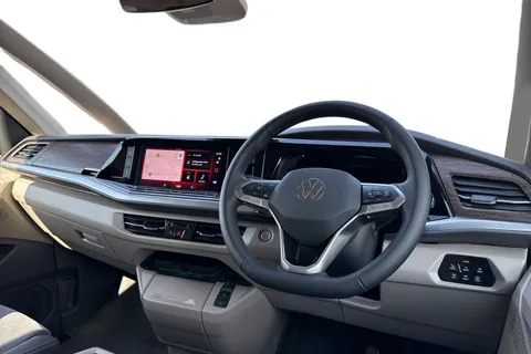 DE26GTF Volkswagen Multivan Style  LWB 150PS 2.0 TDI 7 Speed DSG - 7-Seat Conference Package Thumbnail #14