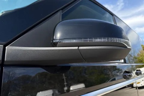 DE26GTF Volkswagen Multivan Style  LWB 150PS 2.0 TDI 7 Speed DSG - 7-Seat Conference Package Thumbnail #27