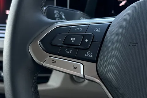 DE26GTF Volkswagen Multivan Style  LWB 150PS 2.0 TDI 7 Speed DSG - 7-Seat Conference Package Thumbnail #41