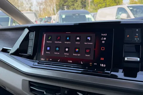 DE26GTF Volkswagen Multivan Style  LWB 150PS 2.0 TDI 7 Speed DSG - 7-Seat Conference Package Thumbnail #51