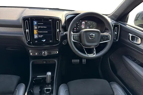SM71LGY Volvo Xc40 1.5 T3 R-Design Auto Euro 6 (s/s) 5dr Thumbnail #19