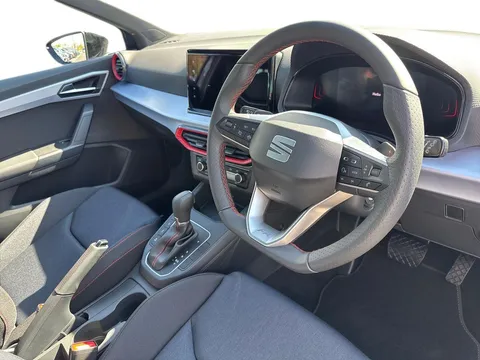 KR75YNT SEAT Ibiza 1.0 TSI 115 FR 5dr DSG **DELIVERY MILEAGE** Thumbnail #8