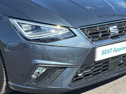 KR75YNT SEAT Ibiza 1.0 TSI 115 FR 5dr DSG **DELIVERY MILEAGE** Thumbnail #17