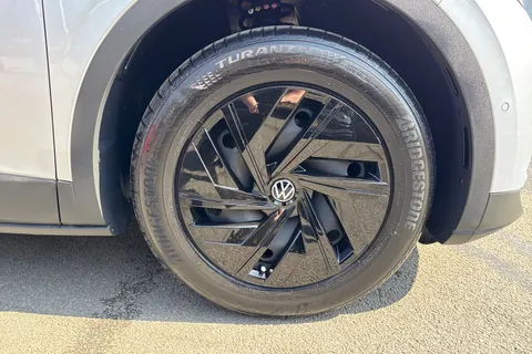 DA25BVC Volkswagen ID.4 109kW Life Pure 52kWh 5dr Auto [110kW Ch] Thumbnail #10
