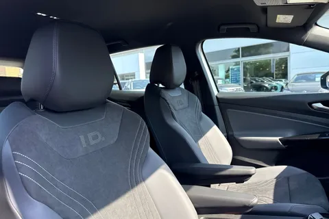 DA25BVC Volkswagen ID.4 109kW Life Pure 52kWh 5dr Auto [110kW Ch] Thumbnail #24