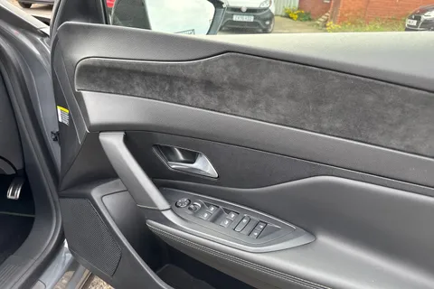 20 of 66 for PEUGEOT 408 1.2 GT Fastback e-DSC6 Euro 6 (s/s) 5dr