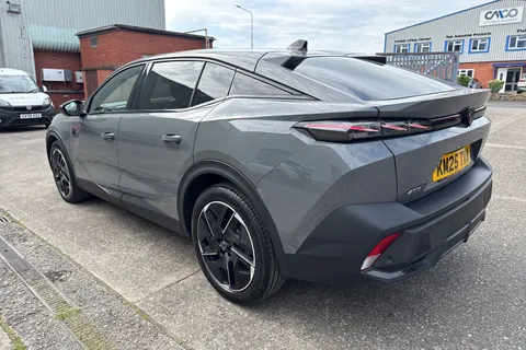 29 of 66 for PEUGEOT 408 1.2 GT Fastback e-DSC6 Euro 6 (s/s) 5dr