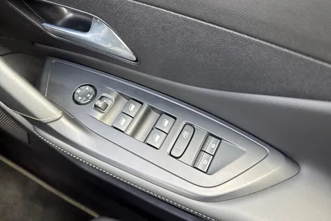 40 of 66 for PEUGEOT 408 1.2 GT Fastback e-DSC6 Euro 6 (s/s) 5dr