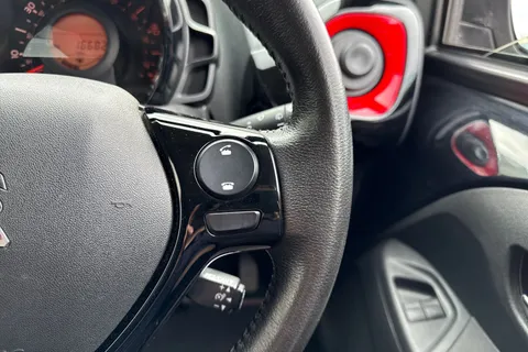DE67BBO PEUGEOT 108 1.2 PureTech GT Line Euro 6 5dr Thumbnail #40
