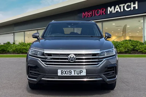 6 of 62 for Volkswagen Touareg 3.0 TDI V6 R-Line Tech Tiptronic 4Motion Euro 6 (s/s) 5dr