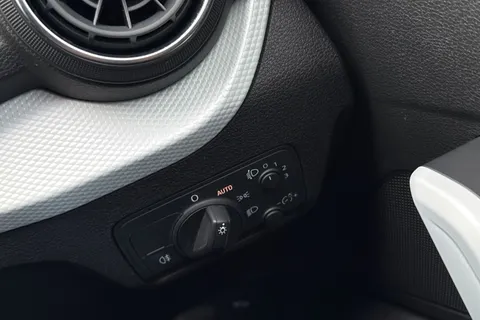 DC19YEE Audi Q2 1.0 TFSI 30 SE Euro 6 (s/s) 5dr Thumbnail #53