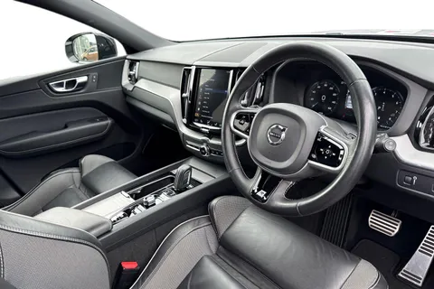 KX20HZE Volvo Xc60 2.0 B5 MHEV R-Design Auto AWD Euro 6 (s/s) 5dr Thumbnail #15
