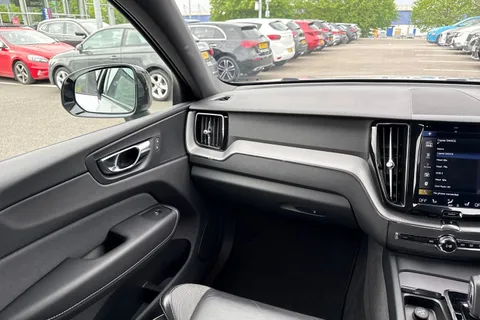 KX20HZE Volvo Xc60 2.0 B5 MHEV R-Design Auto AWD Euro 6 (s/s) 5dr Thumbnail #21