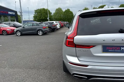 KX20HZE Volvo Xc60 2.0 B5 MHEV R-Design Auto AWD Euro 6 (s/s) 5dr Thumbnail #33