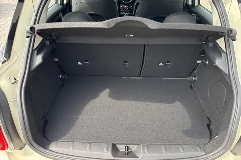 PX69JLO Mini Hatch 2.0 Cooper S Classic Steptronic Euro 6 (s/s) 5dr Thumbnail #7