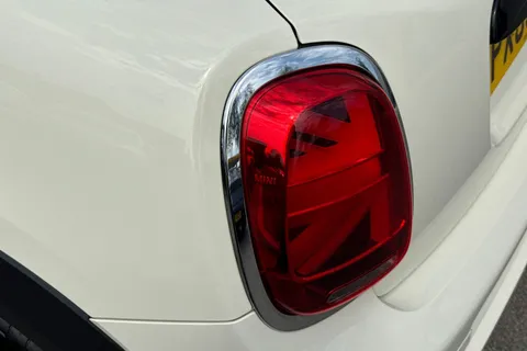 PX69JLO Mini Hatch 2.0 Cooper S Classic Steptronic Euro 6 (s/s) 5dr Thumbnail #27