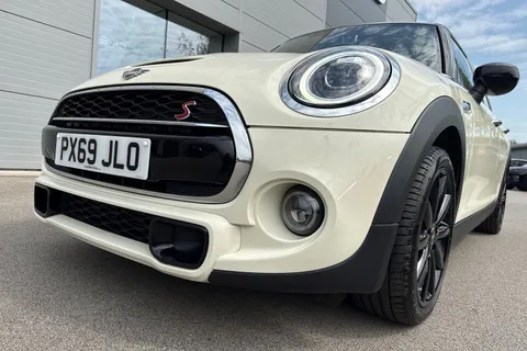 PX69JLO Mini Hatch 2.0 Cooper S Classic Steptronic Euro 6 (s/s) 5dr Thumbnail #29
