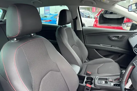 23 of 55 for SEAT Leon 2.0 TDI FR DSG Euro 6 (s/s) 5dr