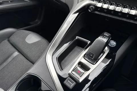 WJ19YEU PEUGEOT 3008 1.5 BlueHDi GT Line Premium EAT Euro 6 (s/s) 5dr Thumbnail #24