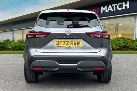 DF72RWW Nissan Qashqai 1.3 DIG-T MHEV N-Connecta Euro 6 (s/s) 5dr Thumbnail #5