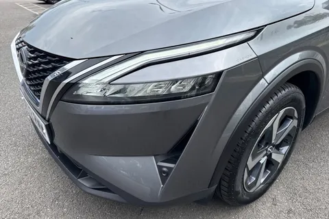 DF72RWW Nissan Qashqai 1.3 DIG-T MHEV N-Connecta Euro 6 (s/s) 5dr Thumbnail #27