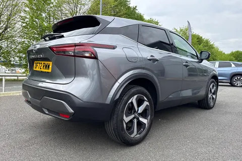 DF72RWW Nissan Qashqai 1.3 DIG-T MHEV N-Connecta Euro 6 (s/s) 5dr Thumbnail #35