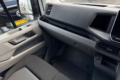 ML74GHV Volkswagen Crafter CR35 Panel van Commerce Plus MWB 140 PS 2.0 TDI 6sp Manual FWD Thumbnail #15