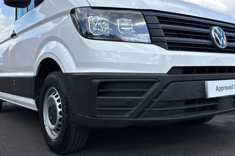ML74GHV Volkswagen Crafter CR35 Panel van Commerce Plus MWB 140 PS 2.0 TDI 6sp Manual FWD Thumbnail #17