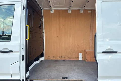 ML74GHV Volkswagen Crafter CR35 Panel van Commerce Plus MWB 140 PS 2.0 TDI 6sp Manual FWD Thumbnail #26