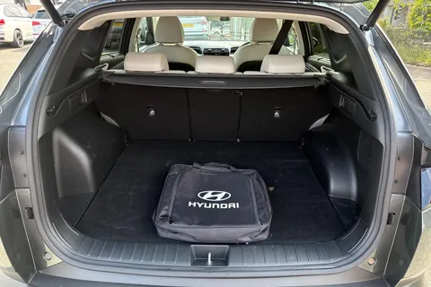 LT23UVJ Hyundai Tucson 1.6 h T-GDi 13.8kWh Ultimate Auto 4WD Euro 6 (s/s) 5dr Thumbnail #11