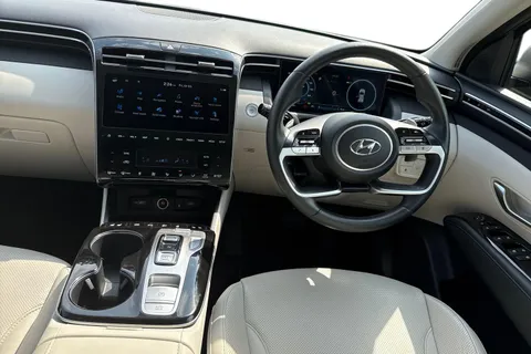 LT23UVJ Hyundai Tucson 1.6 h T-GDi 13.8kWh Ultimate Auto 4WD Euro 6 (s/s) 5dr Thumbnail #14