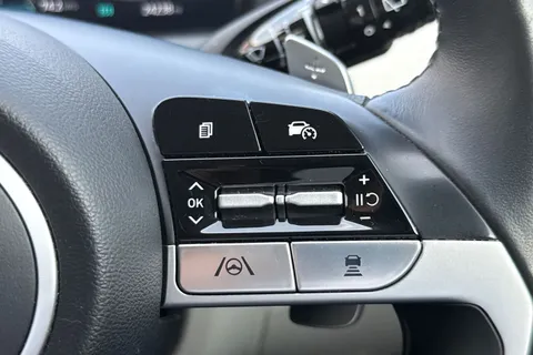 LT23UVJ Hyundai Tucson 1.6 h T-GDi 13.8kWh Ultimate Auto 4WD Euro 6 (s/s) 5dr Thumbnail #40