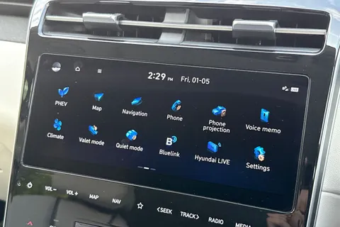 LT23UVJ Hyundai Tucson 1.6 h T-GDi 13.8kWh Ultimate Auto 4WD Euro 6 (s/s) 5dr Thumbnail #46