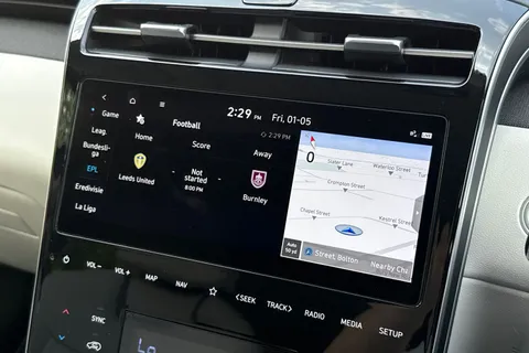 LT23UVJ Hyundai Tucson 1.6 h T-GDi 13.8kWh Ultimate Auto 4WD Euro 6 (s/s) 5dr Thumbnail #48