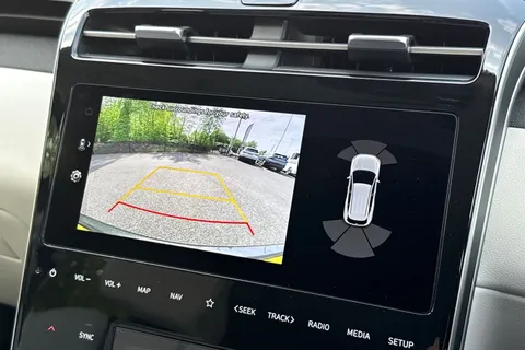 LT23UVJ Hyundai Tucson 1.6 h T-GDi 13.8kWh Ultimate Auto 4WD Euro 6 (s/s) 5dr Thumbnail #49