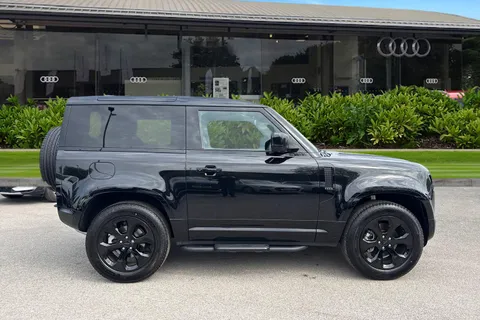 FL26XZW Land Rover Defender 90 3.0 D250 MHEV X-Dynamic SE Auto 4WD Euro 6 (s/s) 3dr Thumbnail #4