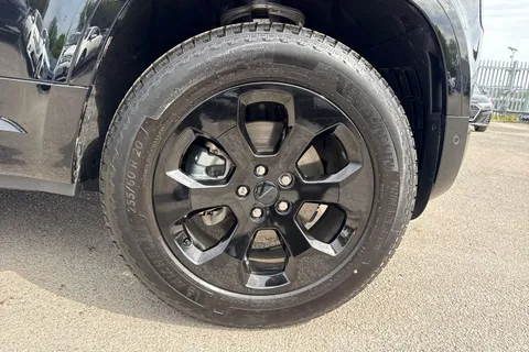 FL26XZW Land Rover Defender 90 3.0 D250 MHEV X-Dynamic SE Auto 4WD Euro 6 (s/s) 3dr Thumbnail #10