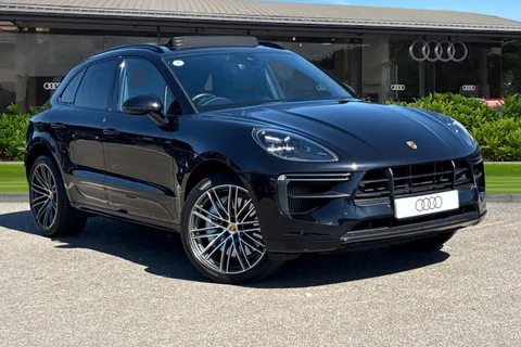LE21AZC Porsche Macan 2.9T V6 Turbo PDK 4WD Euro 6 (s/s) 5dr Thumbnail #2