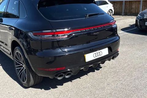 LE21AZC Porsche Macan 2.9T V6 Turbo PDK 4WD Euro 6 (s/s) 5dr Thumbnail #9